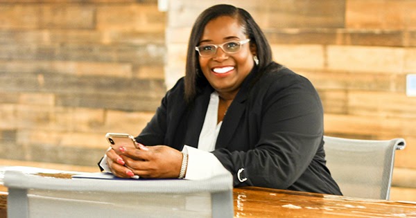 Meet the Accountant Helping 100’s of Black-Owned Businesses Get Access to Funding and Resolve Tax Issues
