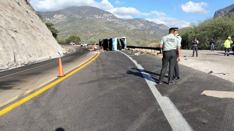 Mexico bus crash kills at least 16 Venezuelan and Haitian migrants